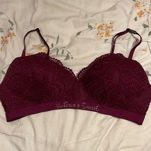 Burgundy Wireless Victoria’s Secret Bra